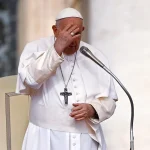 Papa Francisco reclama una educación “libre y gratuita” que evite “castas intelectuales”